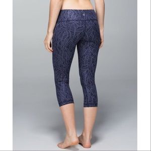 Wonder Under Crop pretty palm cadet blue